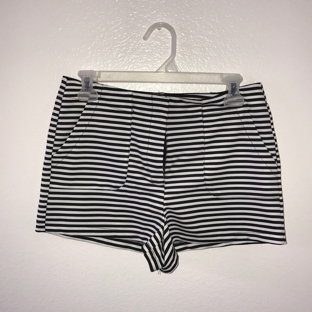 B&W high waisted shorts